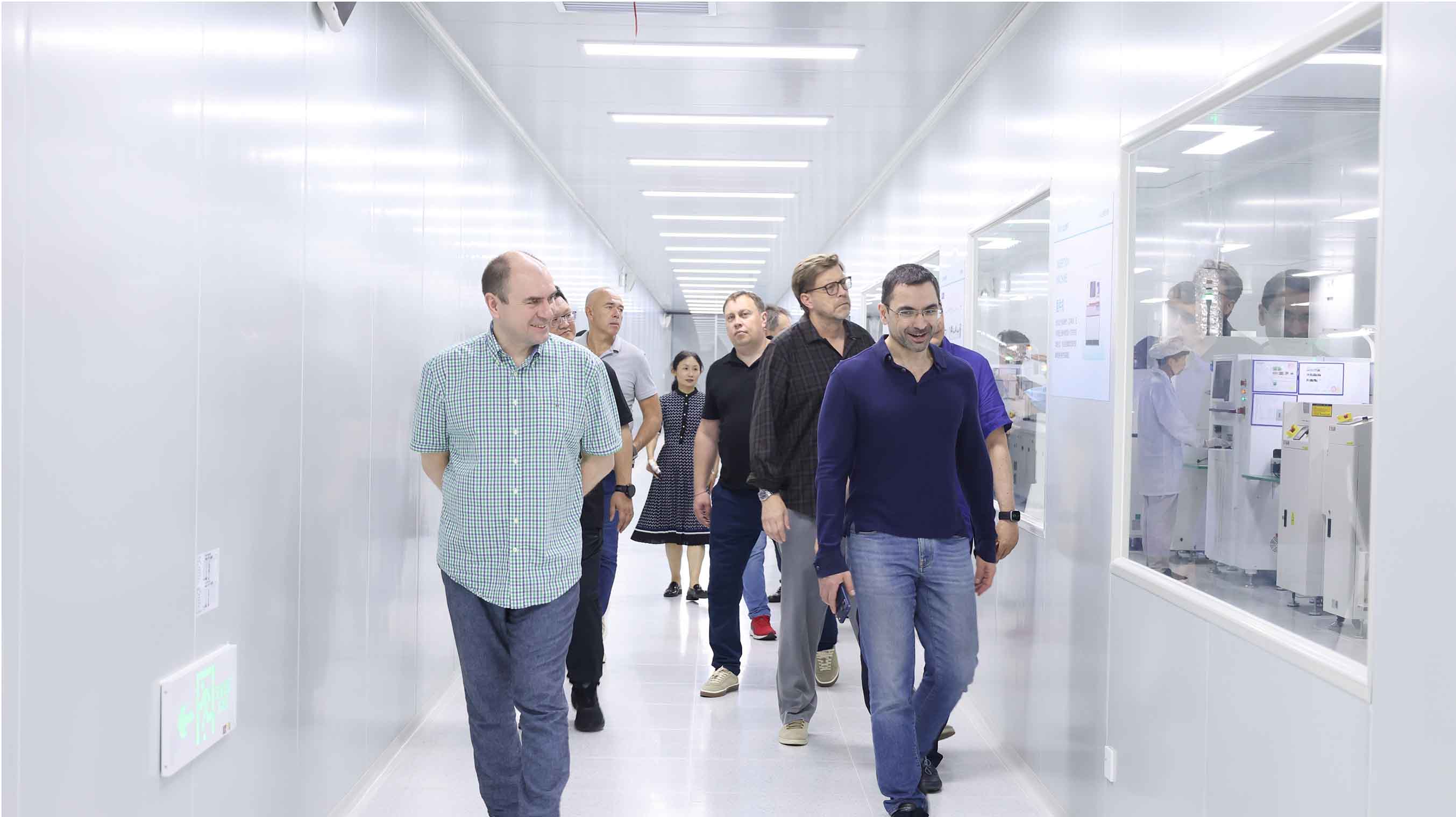 Vandjord Group Delegation Tours Shinhoo Smart Factory