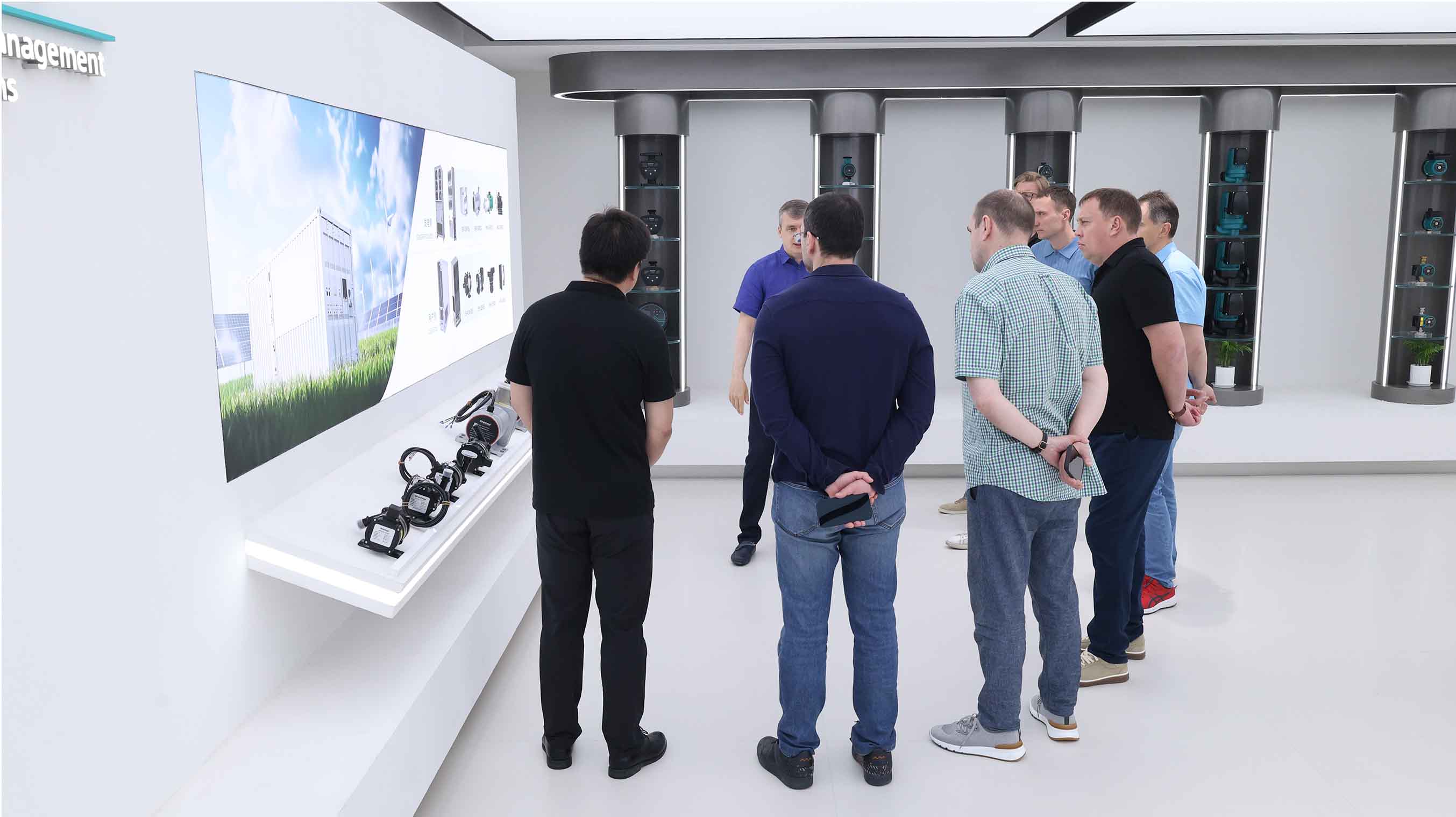 Vandjord Group Delegation Tours Shinhoo Smart Factory